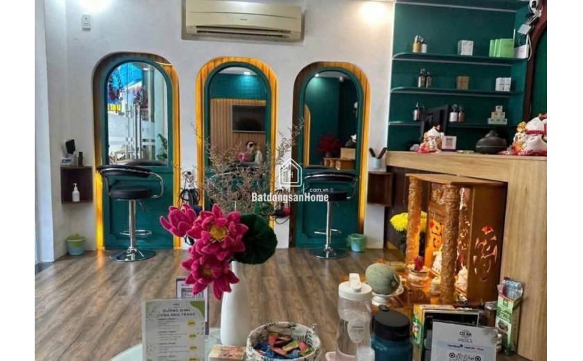 Nhà 6 Tầng MT Trần Bình Trọng – Có Thang Máy – 15.5 Tỷ